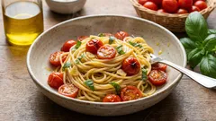 Tomaten-Basilikum-Pasta aus der Pfanne – in 20 Minuten schön saftig